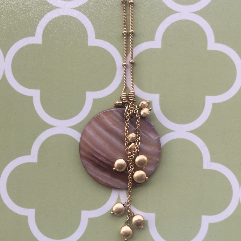 NWT Lia Sophia River Shell Necklace